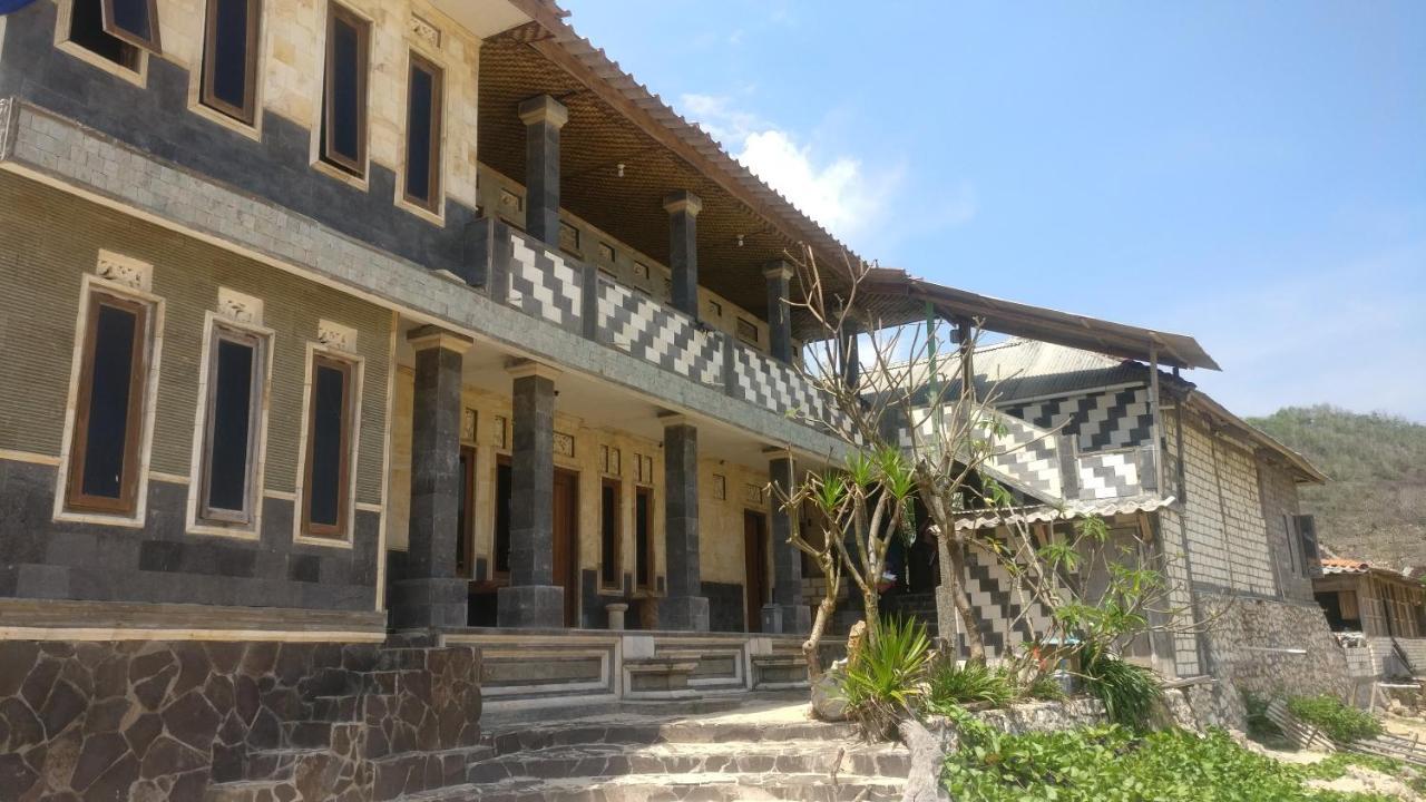 Hotel Kampoeng Drini Brono Zewnętrze zdjęcie
